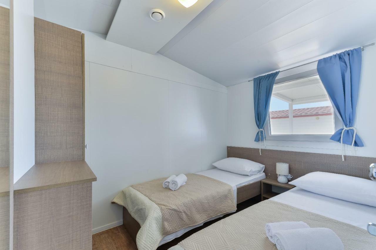 Mobile House Nord 1 Laguna Villa Turanj Eksteriør bilde